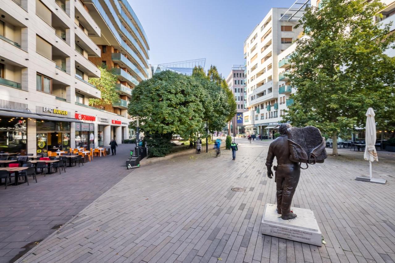 Cascade Corvin Apartment Budapeszt Zewnętrze zdjęcie